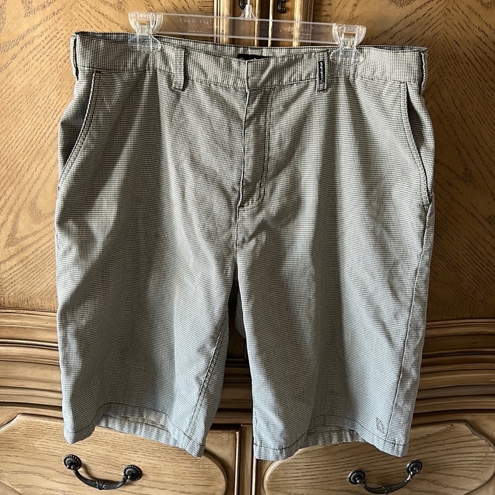 Men’s Gotcha Shorts